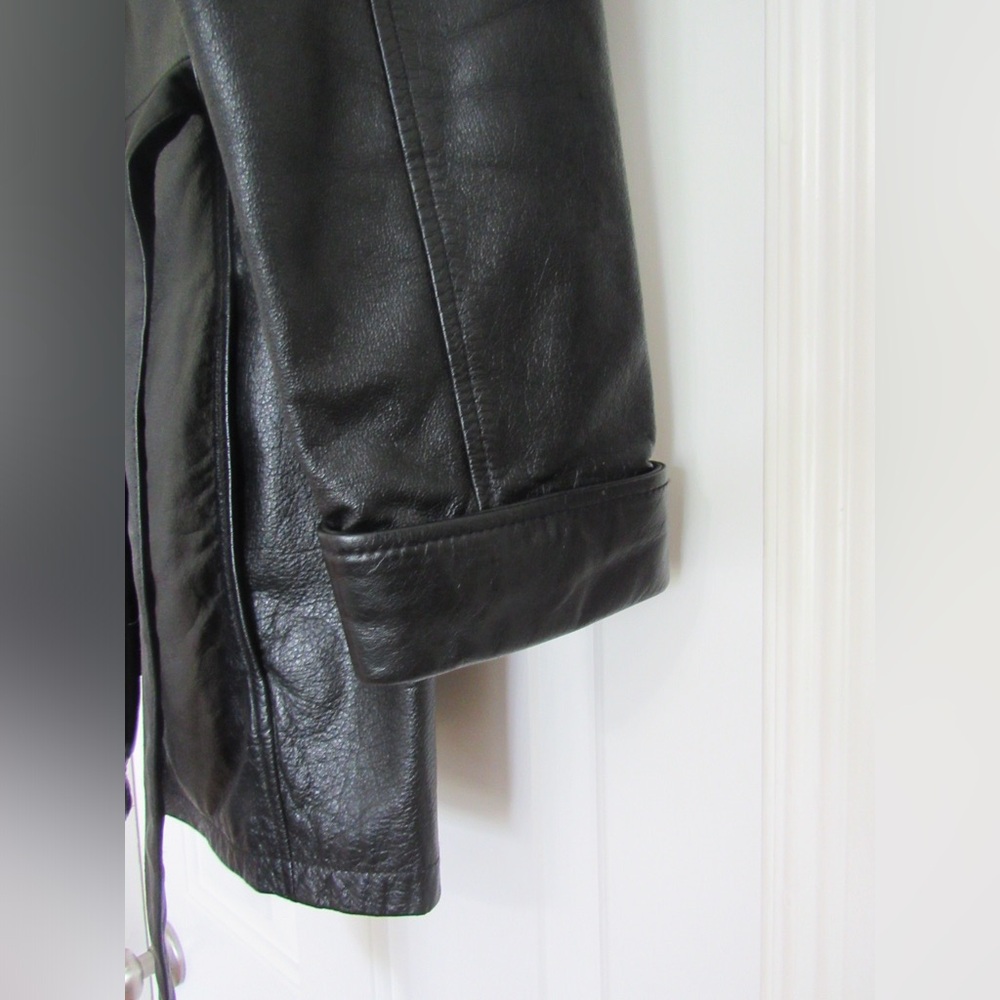 Vintage Wilson’s Leather Trench Coat - Picture 8 of 16